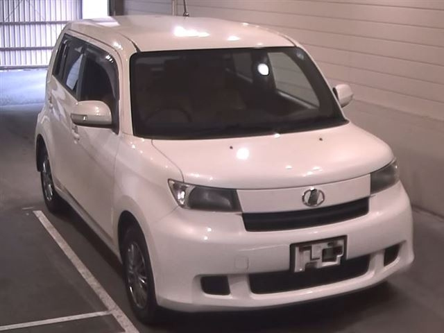 TOYOTA BB