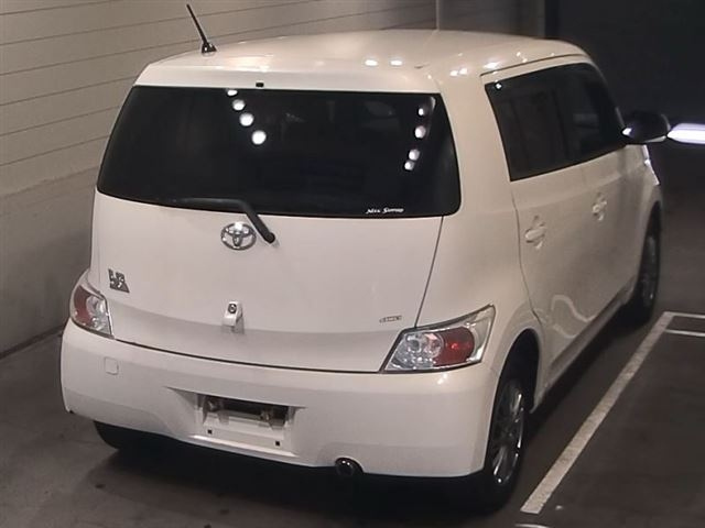 TOYOTA BB