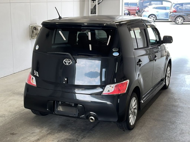 TOYOTA BB