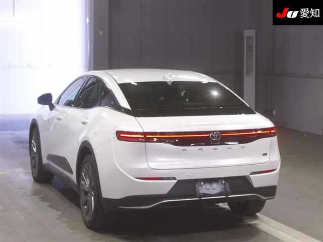 TOYOTA CROWN CROSSOVER