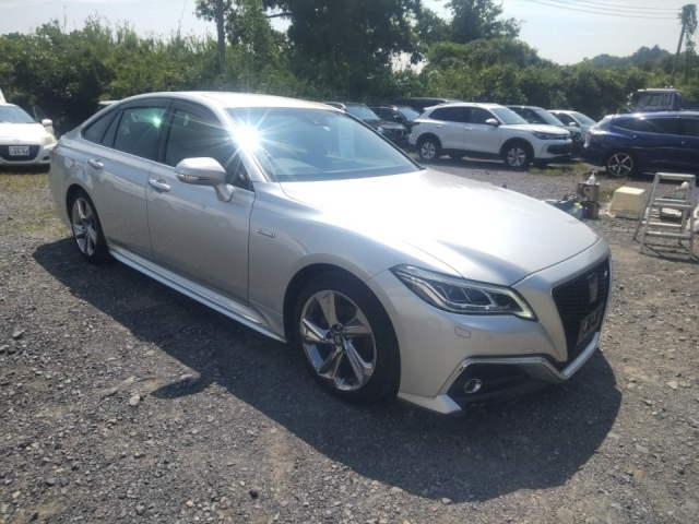 TOYOTA CROWN
