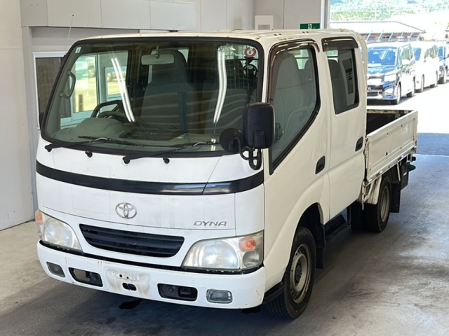 TOYOTA DYNA