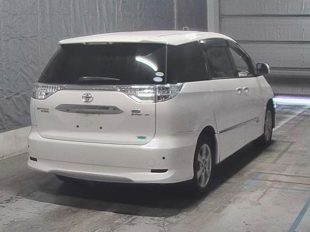 TOYOTA ESTIMA HYBRID