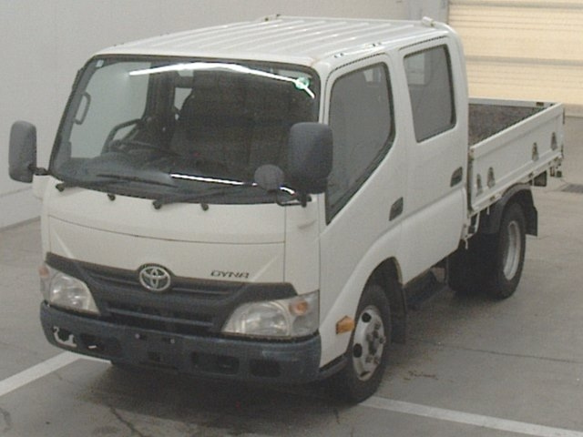 TOYOTA DYNA