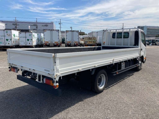TOYOTA DYNA