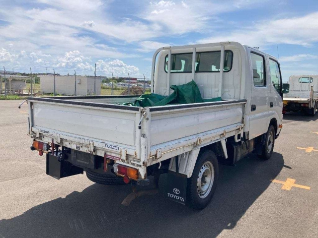 TOYOTA DYNA