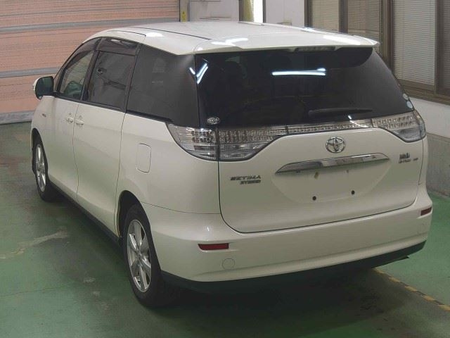 TOYOTA ESTIMA HYBRID