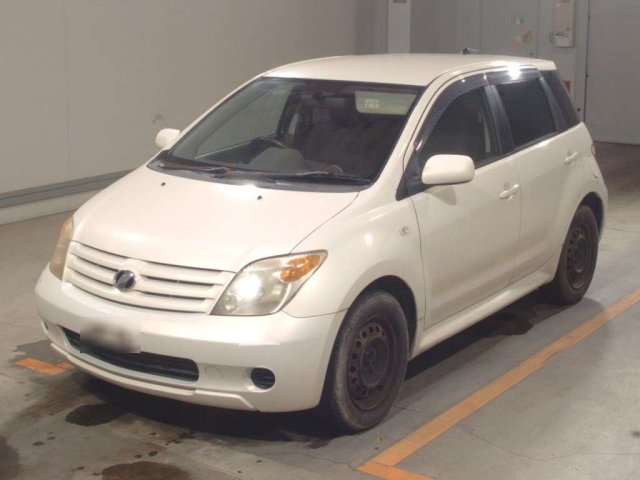 TOYOTA IST