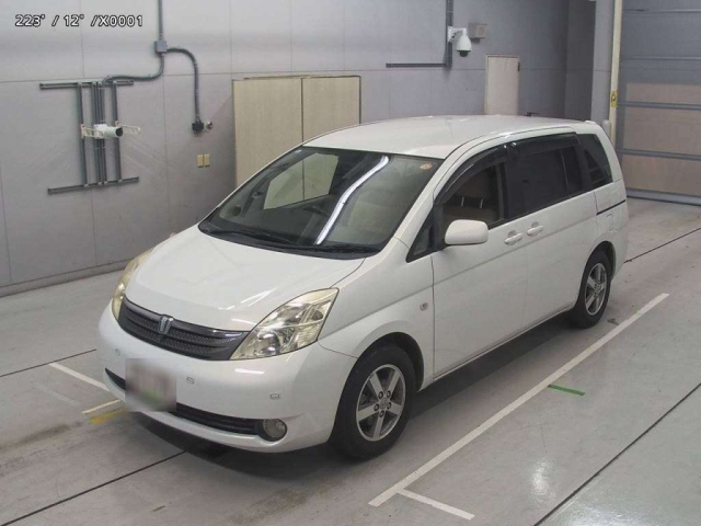 TOYOTA ISIS