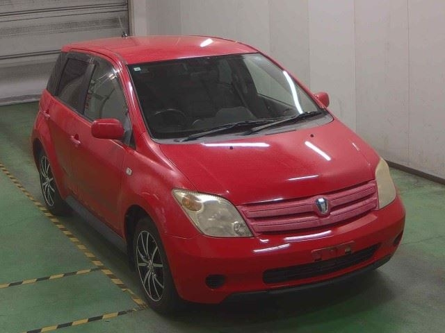 TOYOTA IST