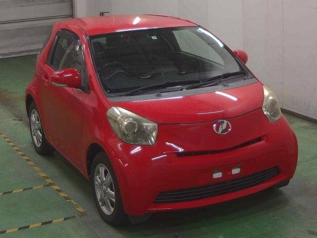 TOYOTA IQ