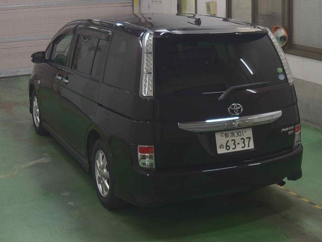 TOYOTA ISIS