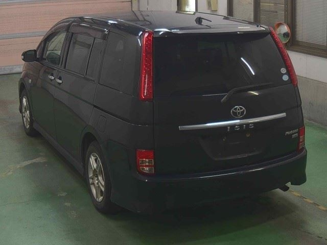 TOYOTA ISIS