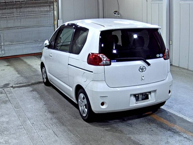 TOYOTA PORTE