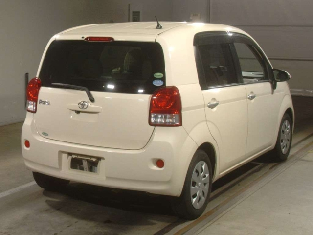 TOYOTA PORTE