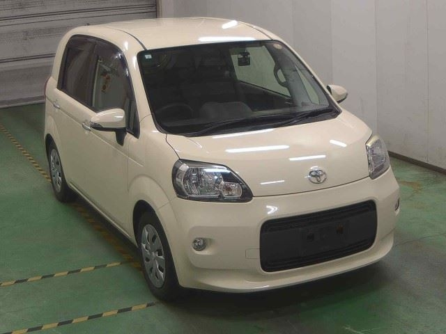 TOYOTA PORTE