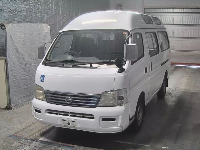 NISSAN CARAVAN BUS