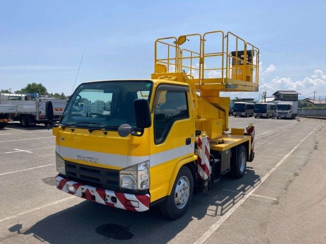 ISUZU ELF