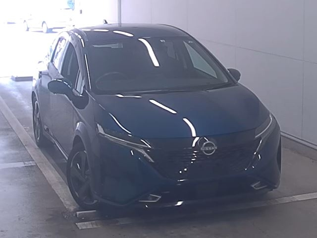 NISSAN AURA