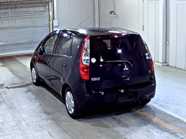 MITSUBISHI COLT