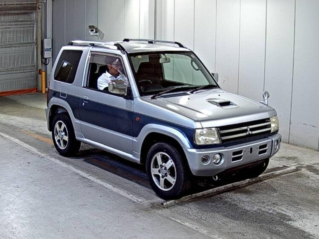 MITSUBISHI PAJERO MINI