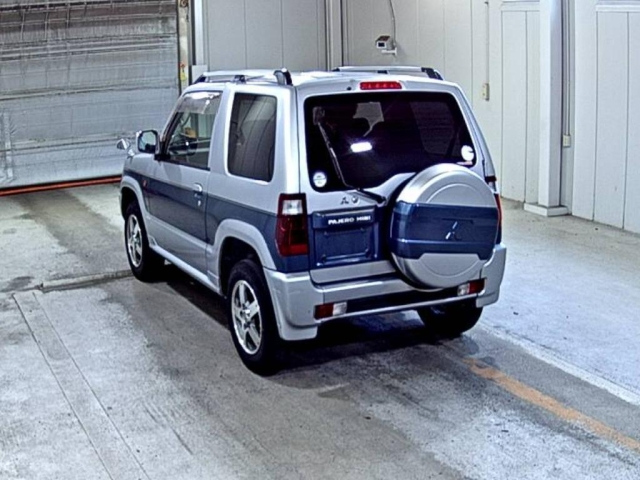 MITSUBISHI PAJERO MINI