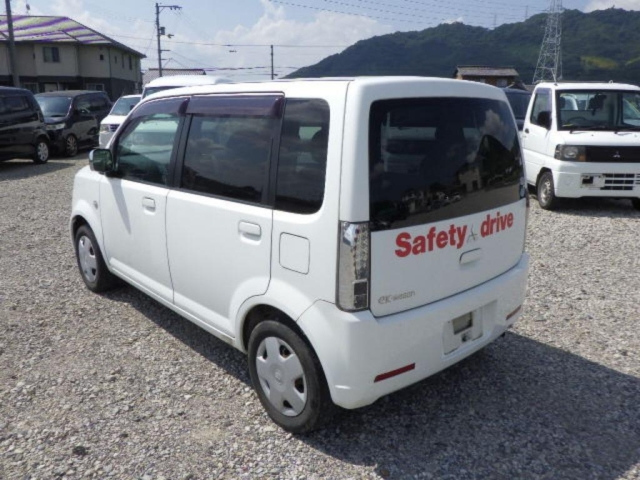 MITSUBISHI EK WAGON