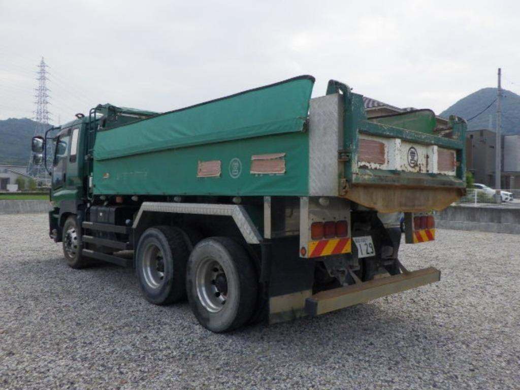 ISUZU GIGA