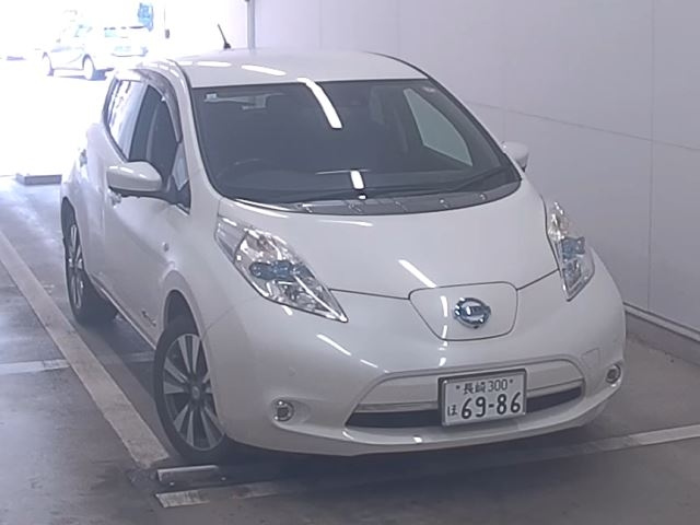 NISSAN LEAF