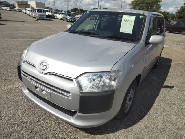 MAZDA FAMILIA VAN