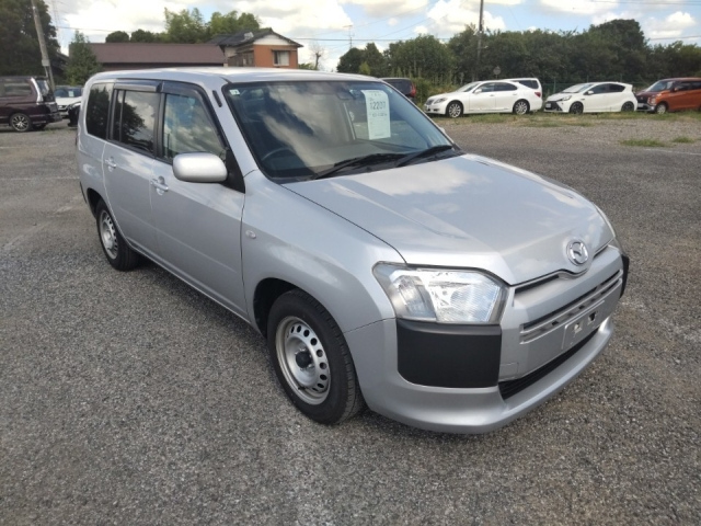 MAZDA FAMILIA VAN