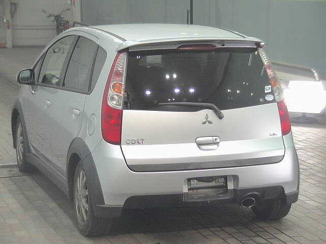 MITSUBISHI COLT