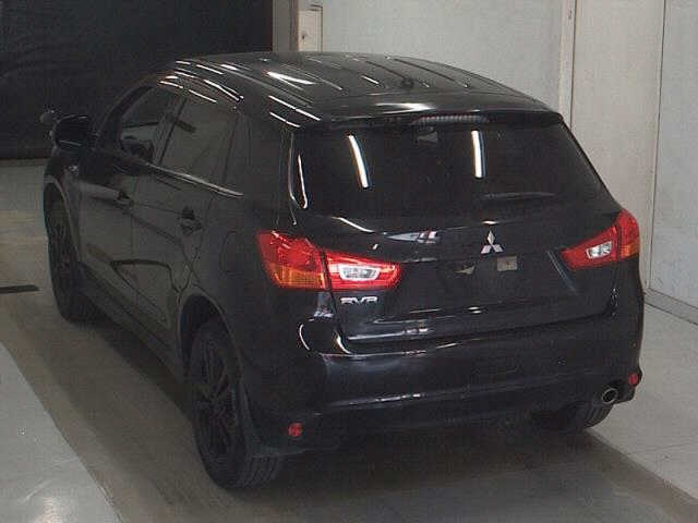 MITSUBISHI RVR