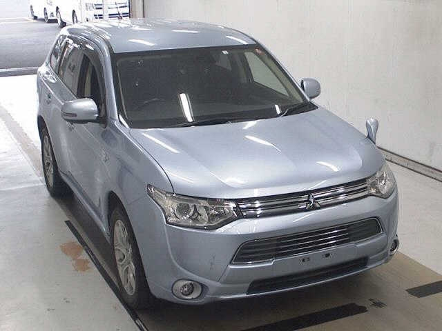 MITSUBISHI OUTLANDER PHEV