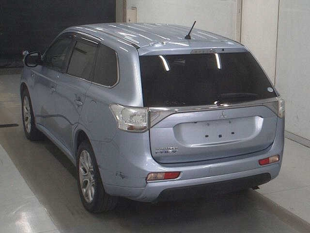 MITSUBISHI OUTLANDER PHEV