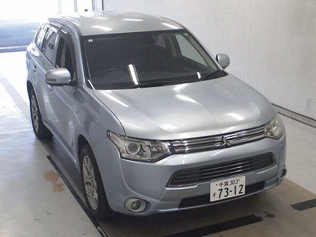 MITSUBISHI OUTLANDER PHEV