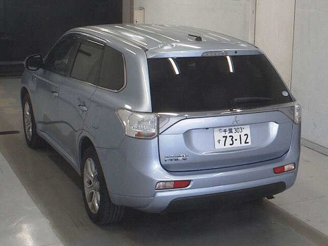MITSUBISHI OUTLANDER PHEV