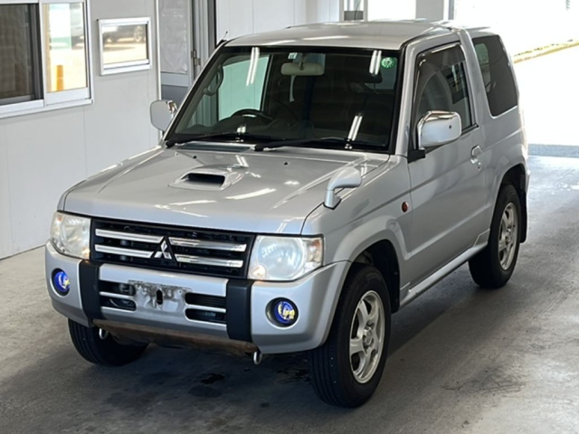 MITSUBISHI PAJERO MINI
