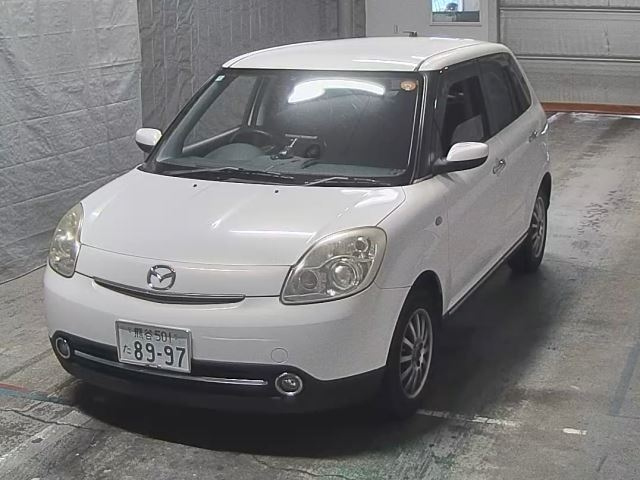 MAZDA VERISA