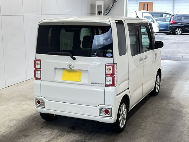DAIHATSU WAKE