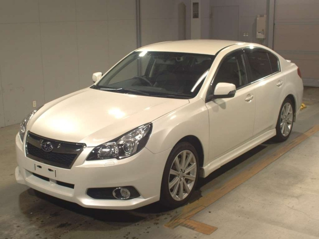 SUBARU LEGACY B4