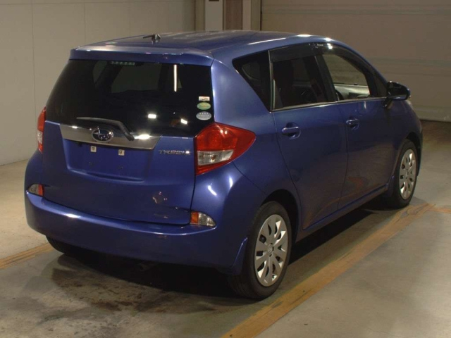 SUBARU TREZIA