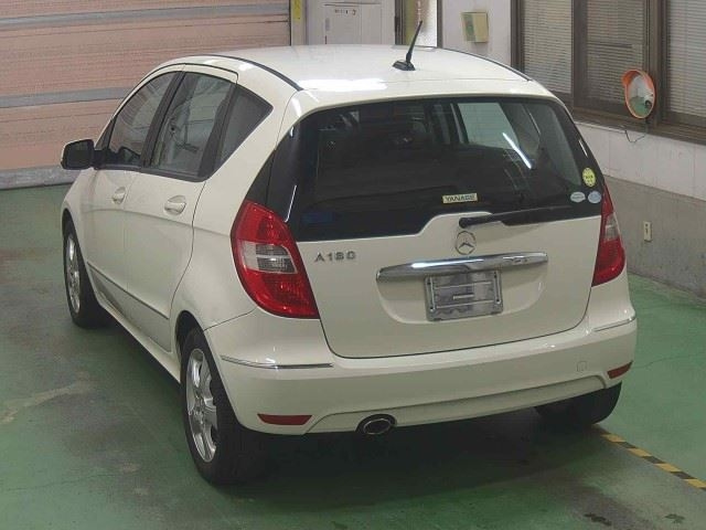 MERCEDES BENZ A CLASS