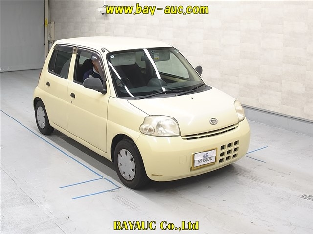 DAIHATSU ESSE