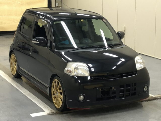 DAIHATSU ESSE