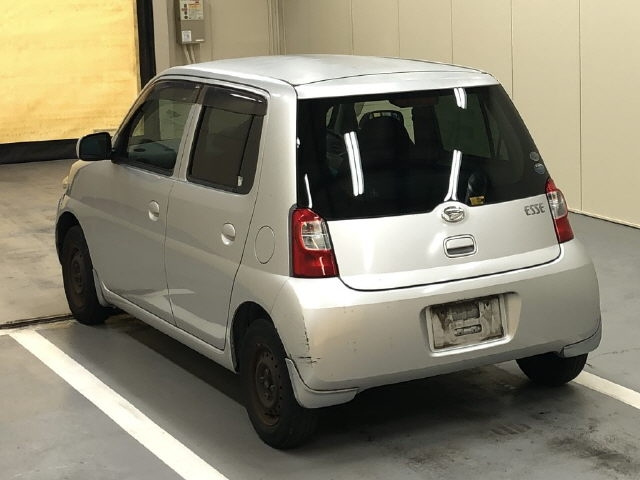 DAIHATSU ESSE