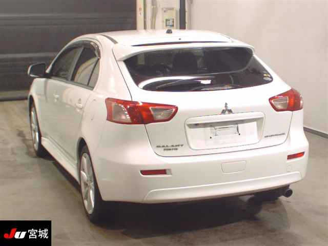 MITSUBISHI GALANT FORTIS