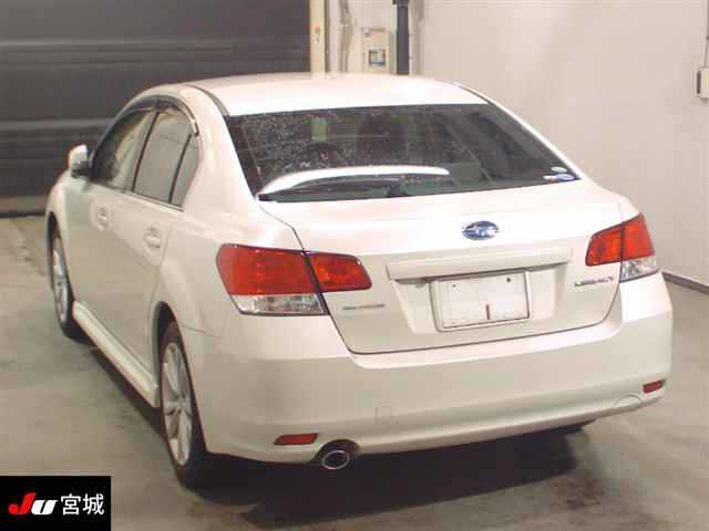 SUBARU LEGACY B4