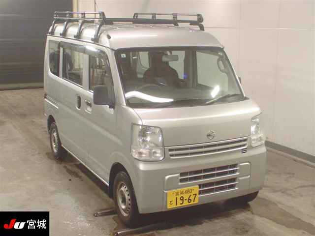 NISSAN CLIPPER VAN