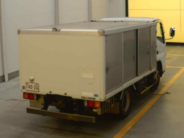 MITSUBISHI CANTER